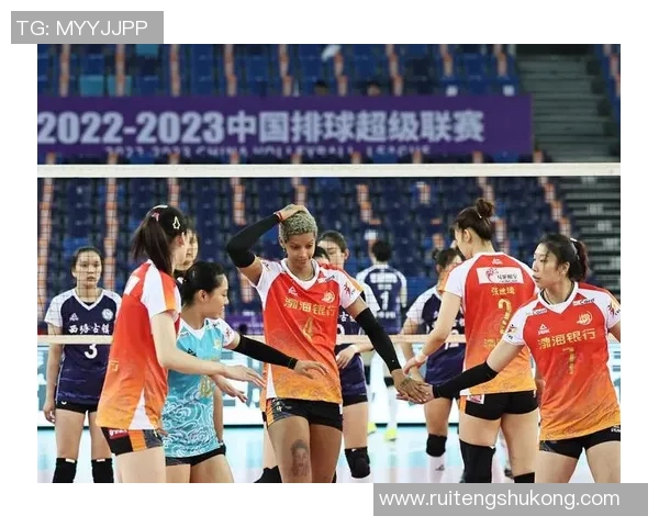 八一女排与天津女排激战正酣谁能在赛场上夺得胜利荣耀 八一女排与天津女排激战正酣谁能在赛场上夺得胜利荣耀