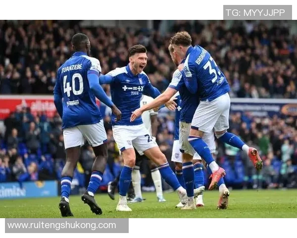 南安普敦主场迎战莱斯特城双方争夺英超宝贵积分之战