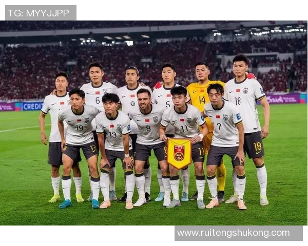 国足与韩国足球赛场上的激情合唱展现两国文化交融与体育精神 国足与韩国足球赛场上的激情合唱展现两国文化交融与体育精神