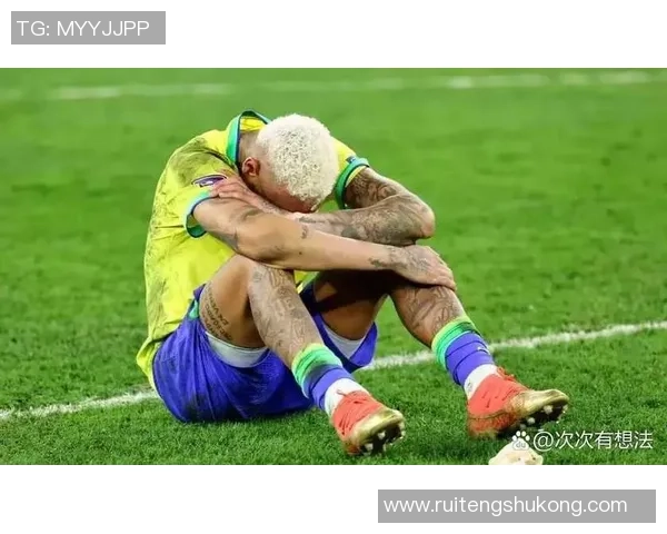 巴西队遭遇惨败荷兰队以三球优势轻松取胜