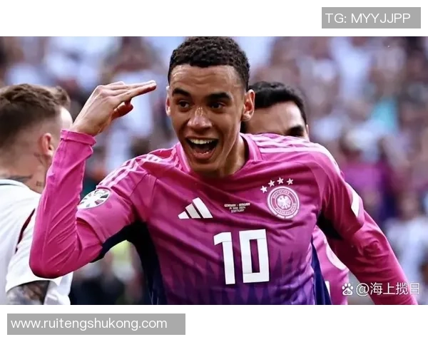 布雷达与奥斯激战正酣比分胶着双方争夺胜利的精彩瞬间 布雷达与奥斯激战正酣比分胶着双方争夺胜利的精彩瞬间