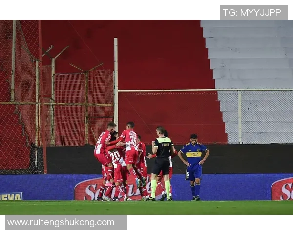 阿甲青年队与奥斯队激战正酣谁能在这场较量中脱颖而出